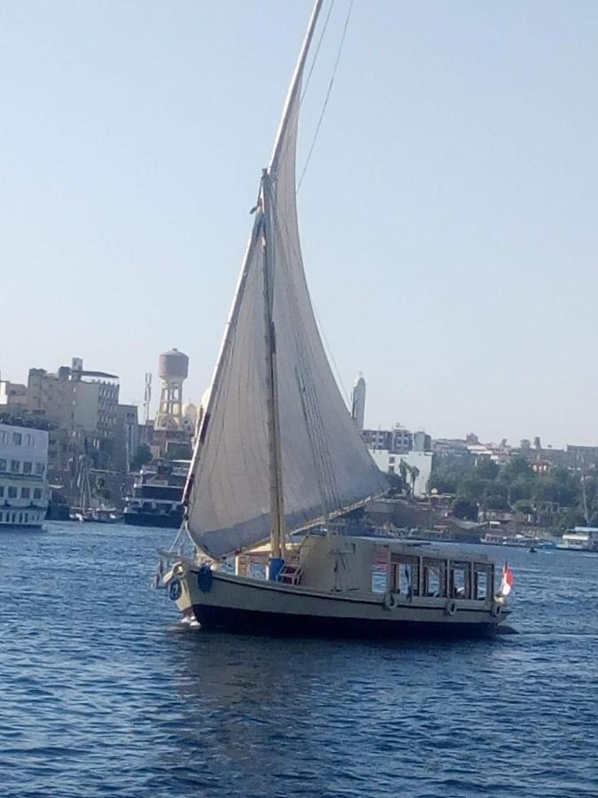 Nile Felucca Adventure Hotell Aswan Exteriör bild