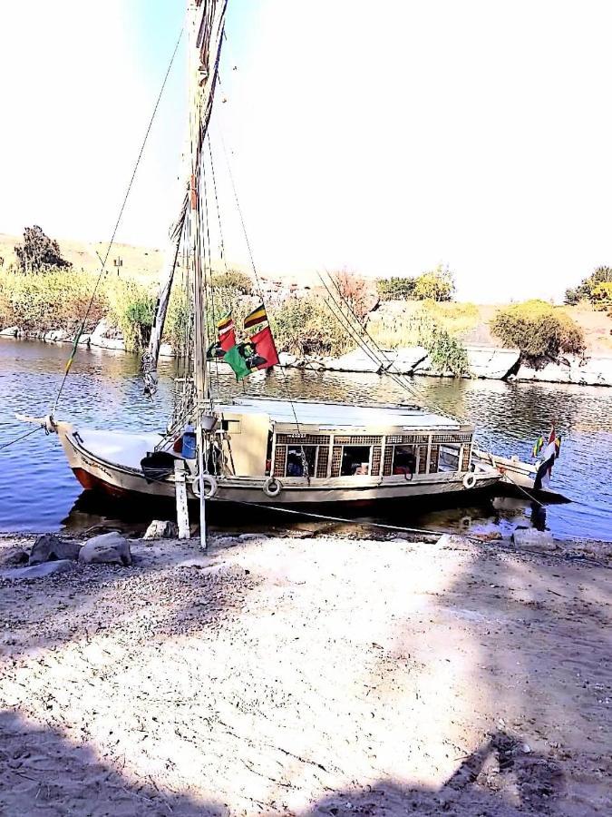 Nile Felucca Adventure Hotell Aswan Exteriör bild