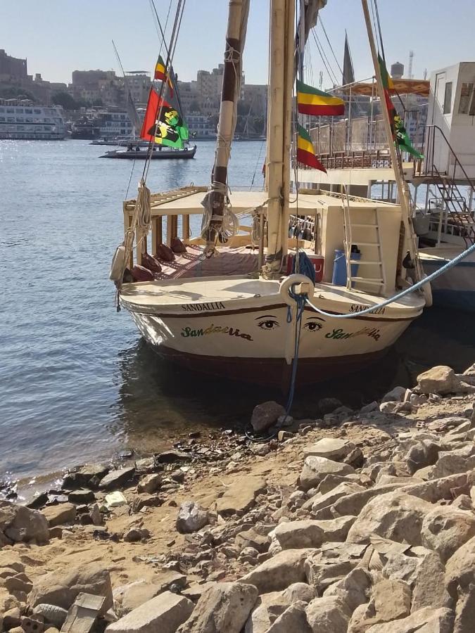 Nile Felucca Adventure Hotell Aswan Exteriör bild