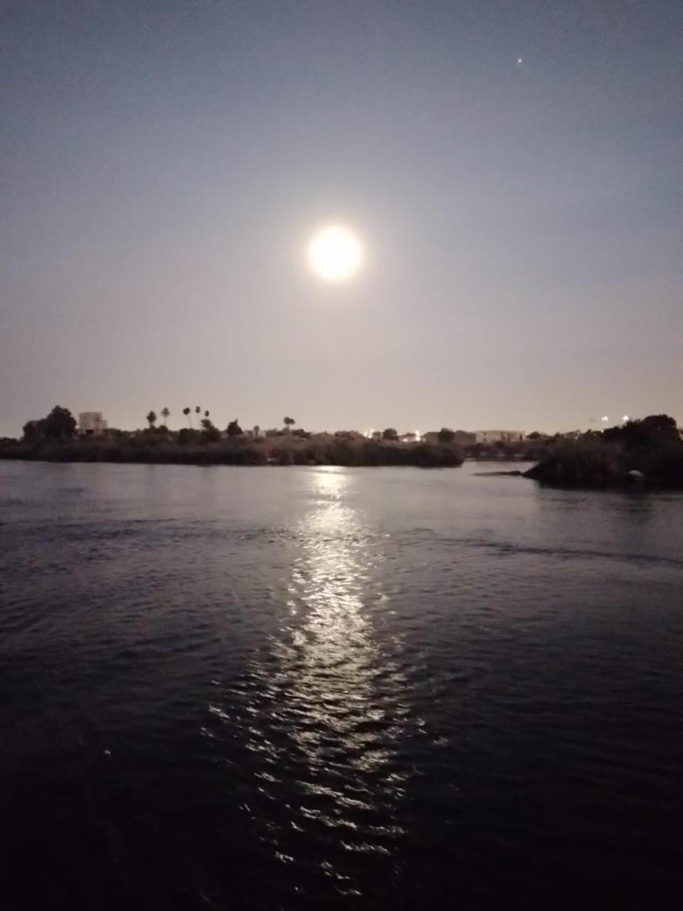 Nile Felucca Adventure Hotell Aswan Exteriör bild
