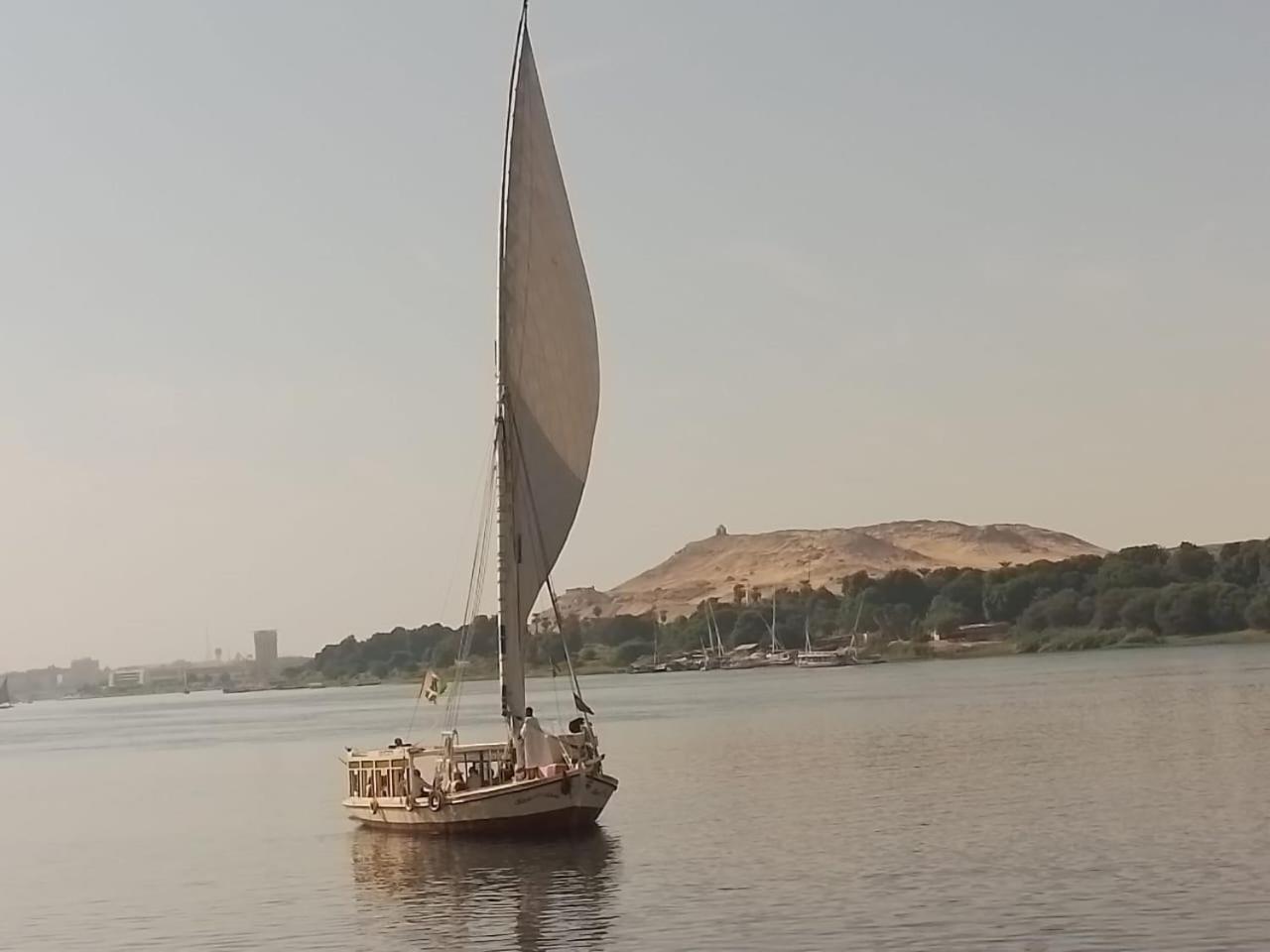 Nile Felucca Adventure Hotell Aswan Exteriör bild