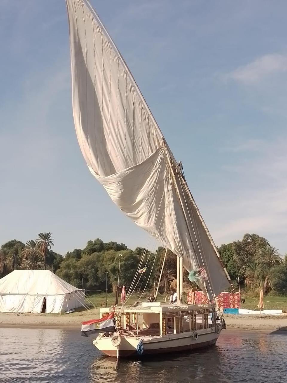 Nile Felucca Adventure Hotell Aswan Exteriör bild