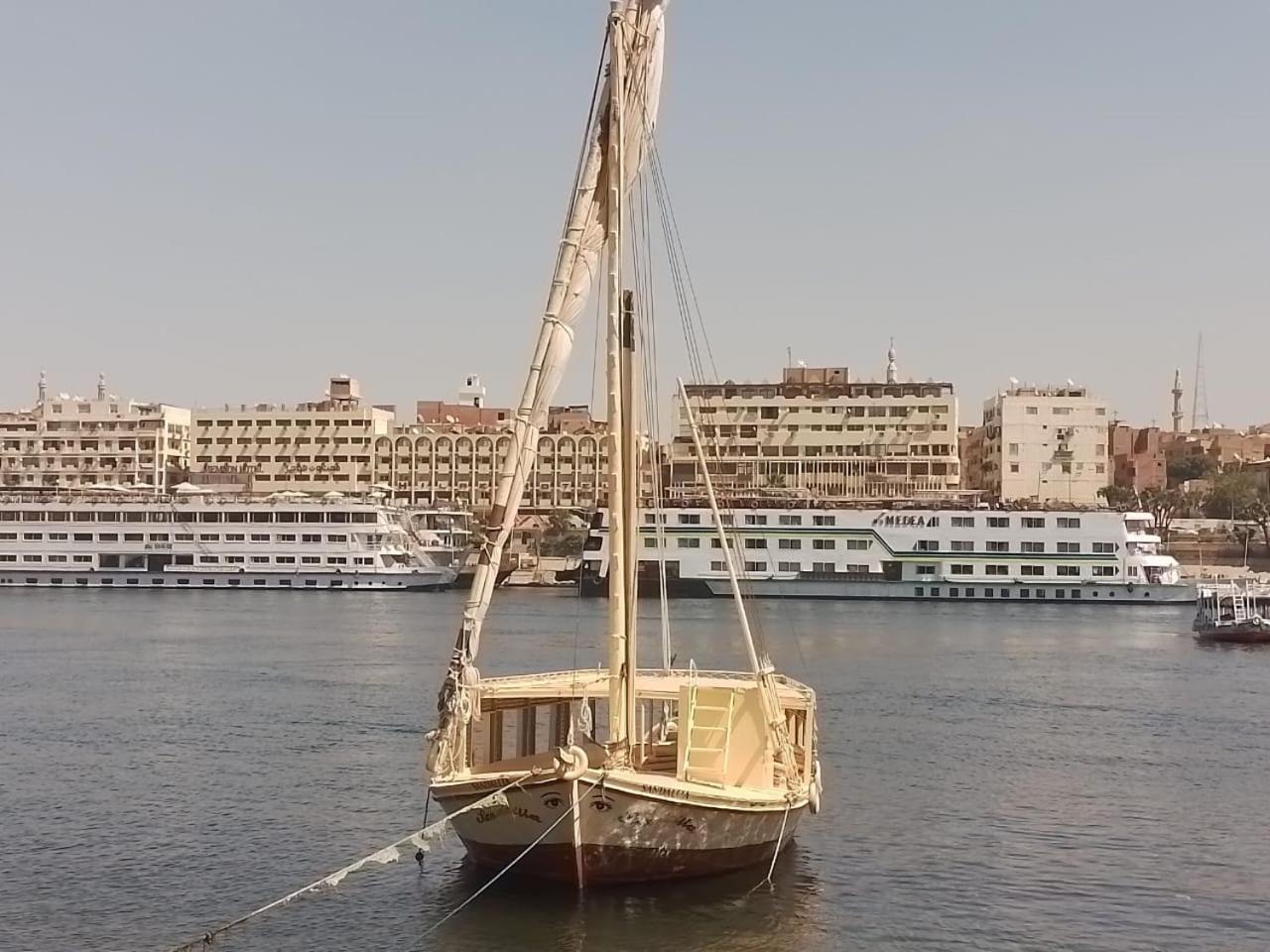 Nile Felucca Adventure Hotell Aswan Exteriör bild