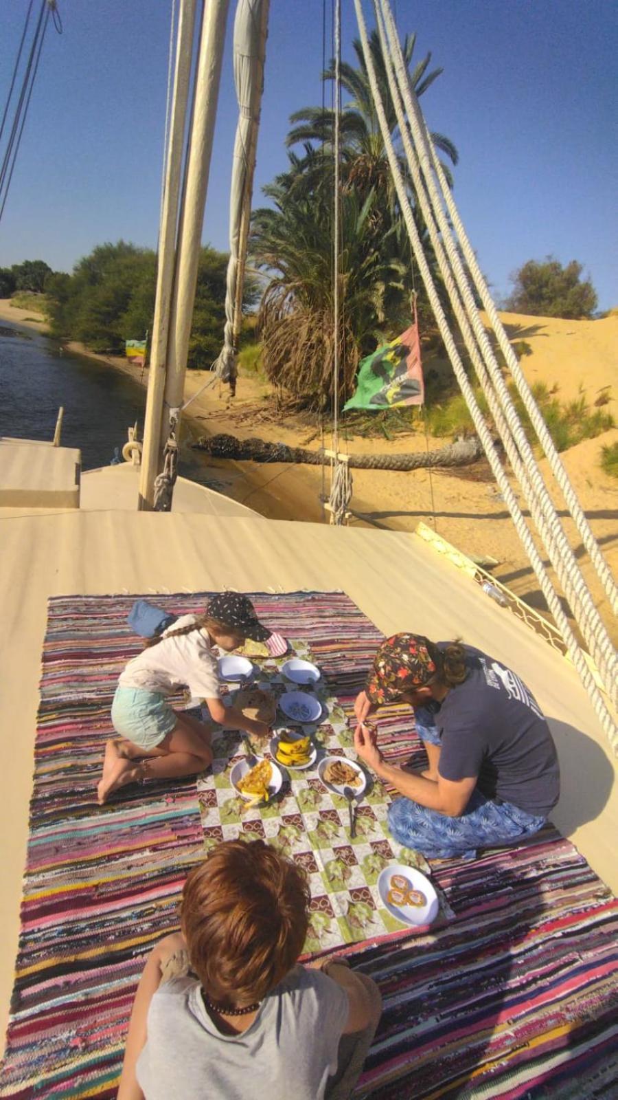 Nile Felucca Adventure Hotell Aswan Exteriör bild